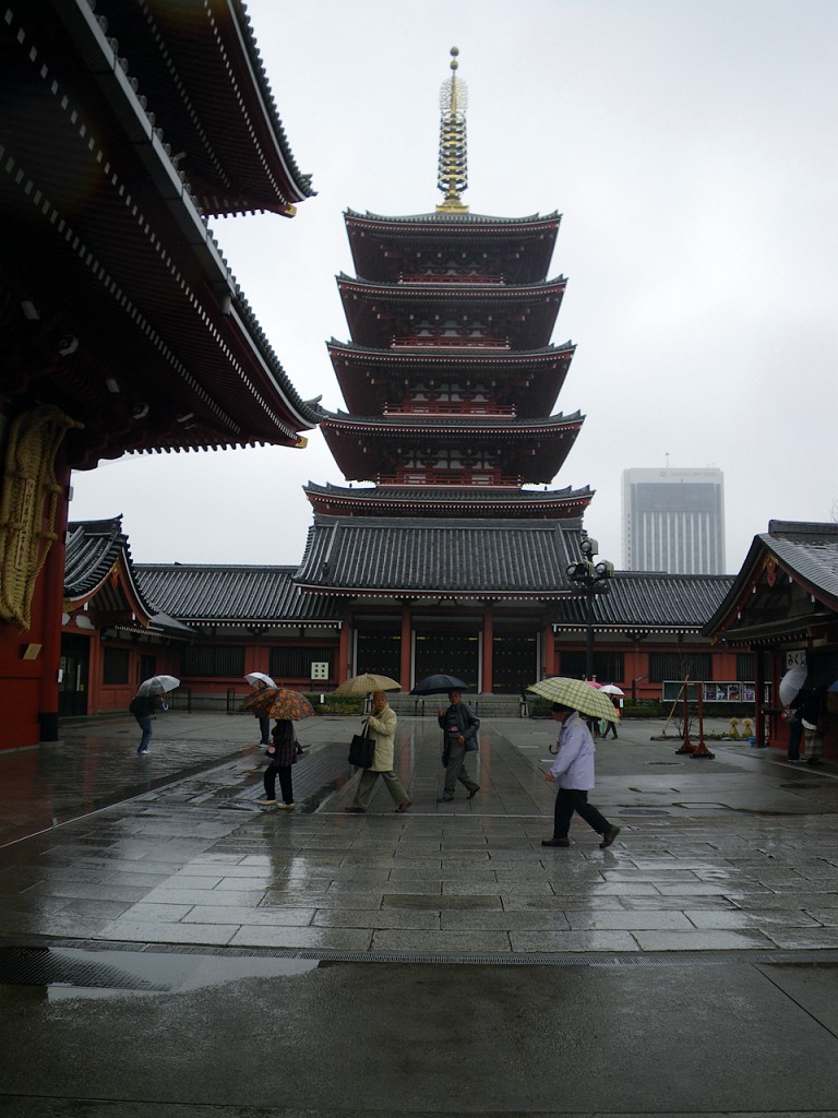 008_0066.jpg - Asakusa 5-Story Pagoda