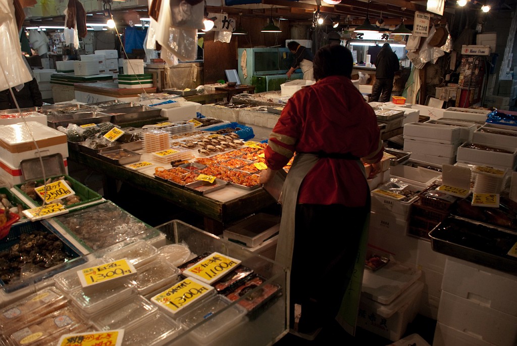 098_5611.jpg - Tsukiji Fish Market