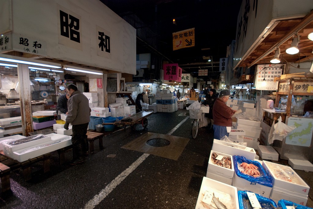124_5670.jpg - Tsukiji Fish Market