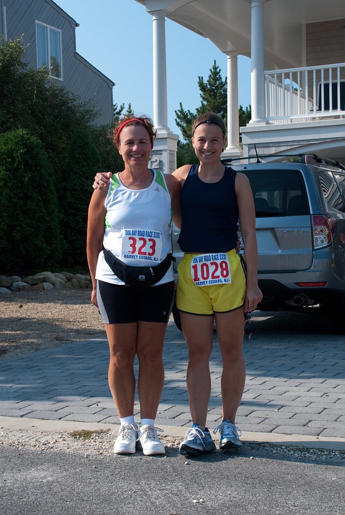 DSC_6240.jpg - Jayne & Jackie ready to start the 2009 Harvey Cedars Dog Day Road Race.