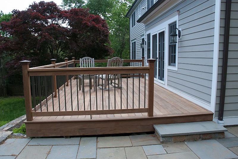 DSC_1522.jpg - The completed deck, seen from the patio.  Start-to-finished in under four days!