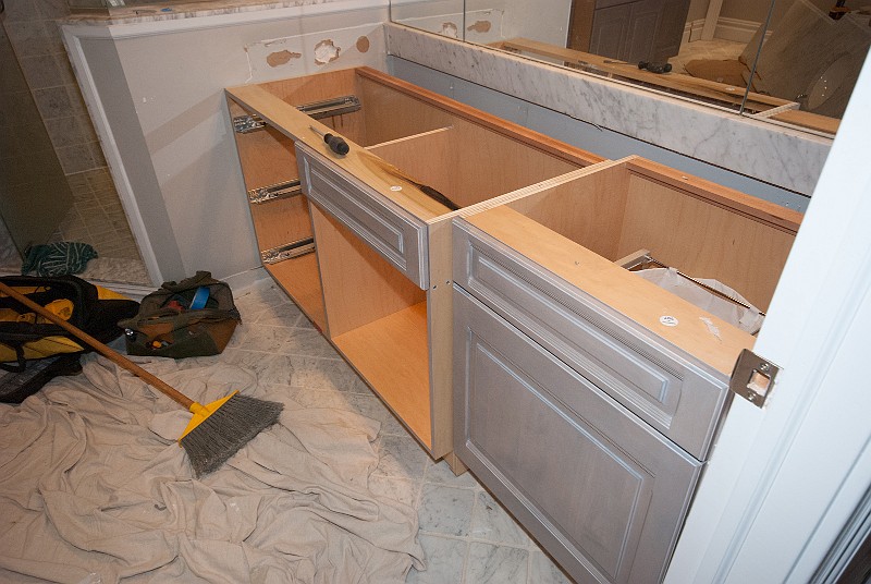 DSC_0135.jpg - I removed the water and DWV pumbing earlier so that the marble countertops could be removed.