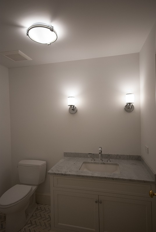 DSC_2534.jpg - The basement bathroom gets a ceiling light fixture AND vanity light sconces.  I can see now!