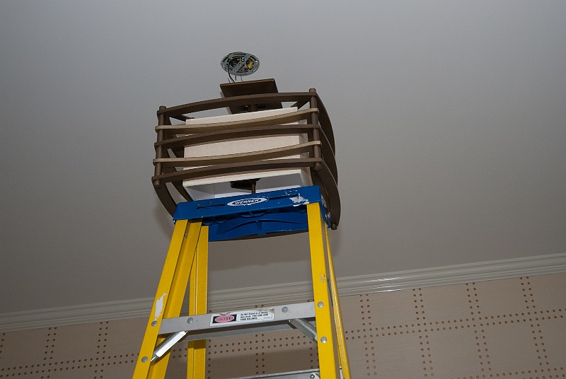 DSC_2832.jpg - I perch the fixture on top of one step ladder while standing on another one in order to connect the wires.  I need to have the fixture within about 6 inches of the ceiling box