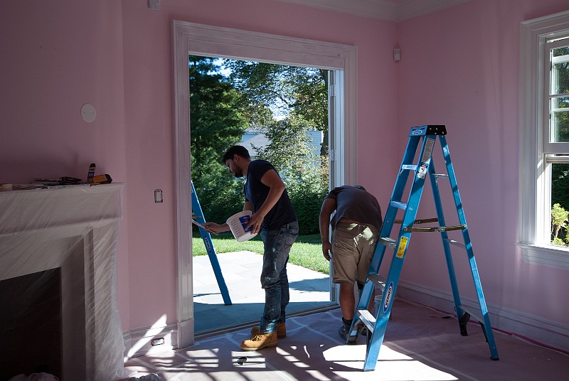DSC_2539.jpg - Ben Moore White Dove is applied to the trim in my study.  Covering the pink walls is next. This room could actually be the first one finished!