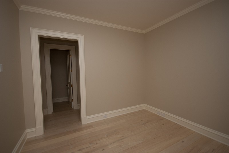 DSC_2725.jpg - The guest suite on the first floor has been painted with Benjamin Moore eggshell Jute. (2)